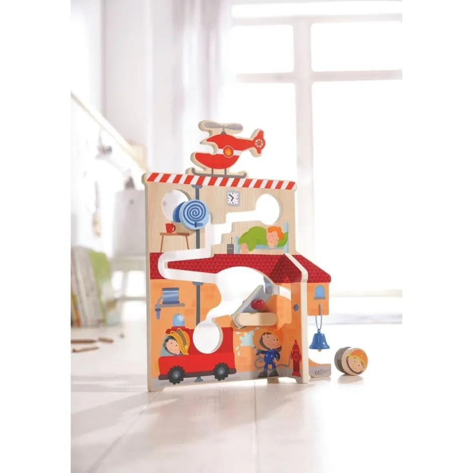 cascade_de_roues_en_bois__2.webp Haba Circuits Et Cascades>Cascade de Roues en Bois La vie en Caserne Enfant