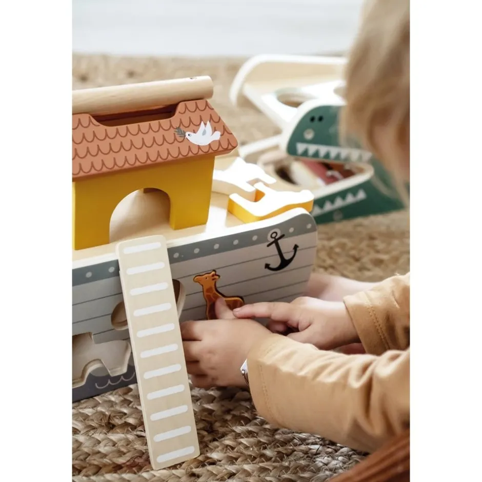 jeu__encastrer_en_bois__m_5.webp Small Foot Petits Univers | Jouets À Empiler Et À Encastrer>Jeu à Encastrer en Bois - Ma Petite Arche de Noé